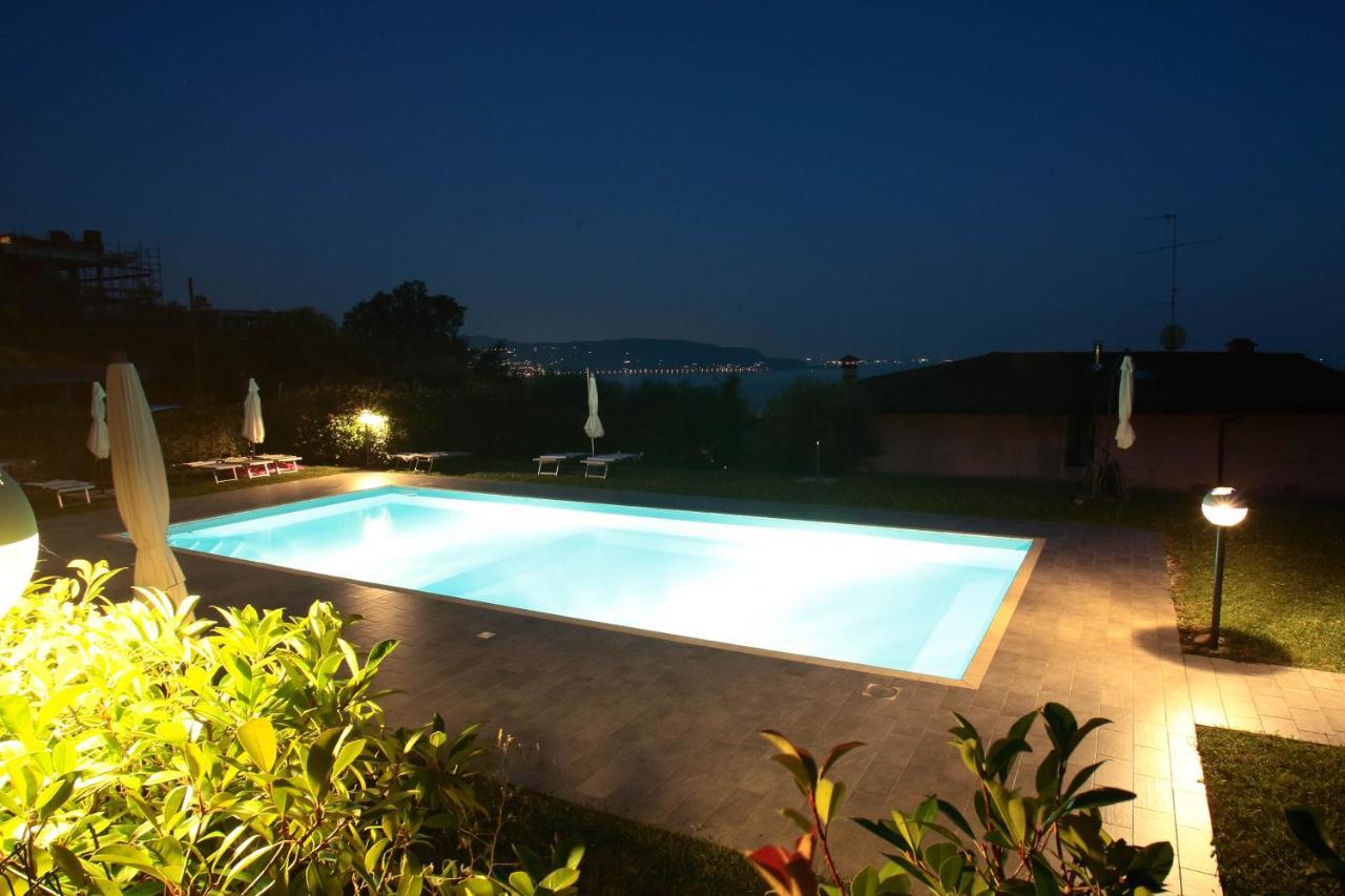 Panorama Lake View, Pool & Garden, 2 Bathrooms, Kingsize & Single-Beds, Fast Internet Toscolano Maderno Eksteriør billede