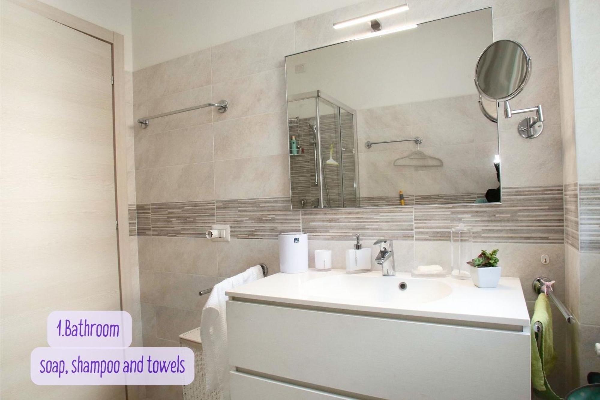 Panorama Lake View, Pool & Garden, 2 Bathrooms, Kingsize & Single-Beds, Fast Internet Toscolano Maderno Eksteriør billede